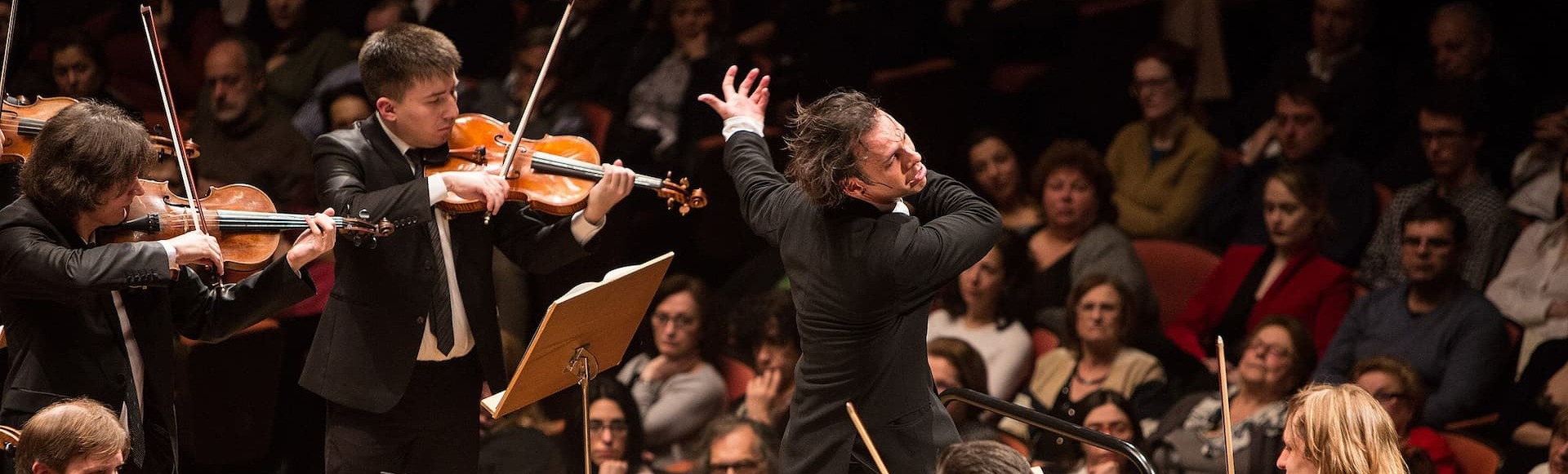 Билеты на концерт Теодора Курентзиса и оркестра musicAeterna «Курентзис: Моцарт» Билеты на концерт Теодора Курентзиса и оркестра musicAeterna «Курентзис: Моцарт»