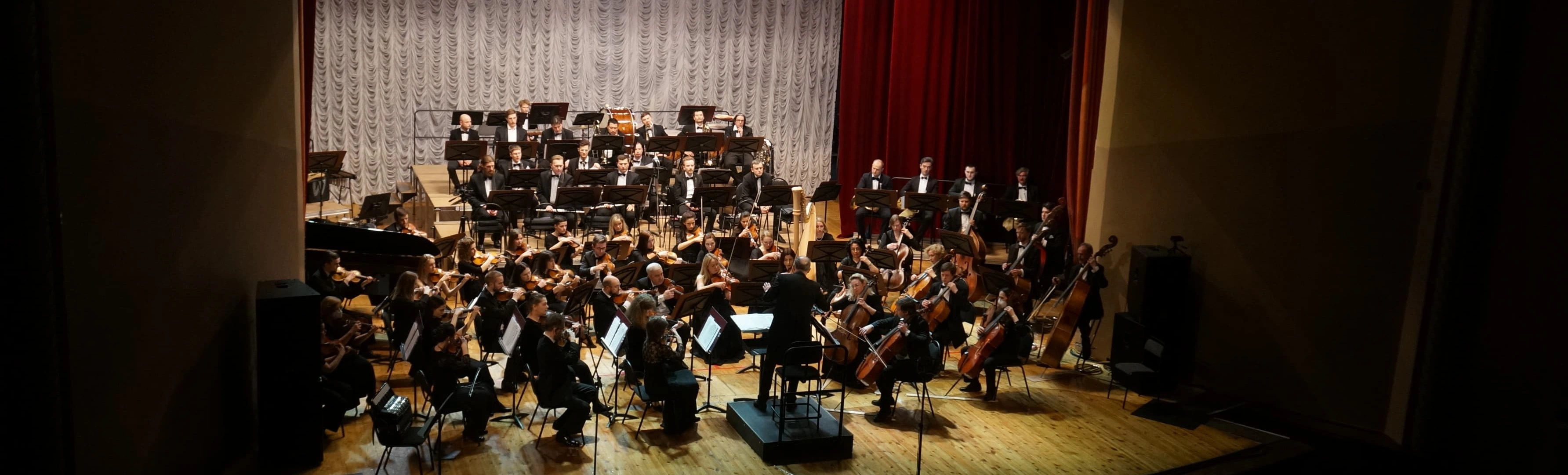Концерт Кшиштофа Пендерецкого для фортепиано с оркестром «Воскресение»