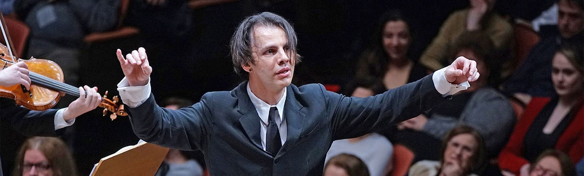 Билеты на концерт оркестра musicAeterna. Дирижёр Теодор Курентзис. De temporum fine comoedia Билеты на концерт оркестра musicAeterna. Дирижёр Теодор Курентзис. De temporum fine comoedia