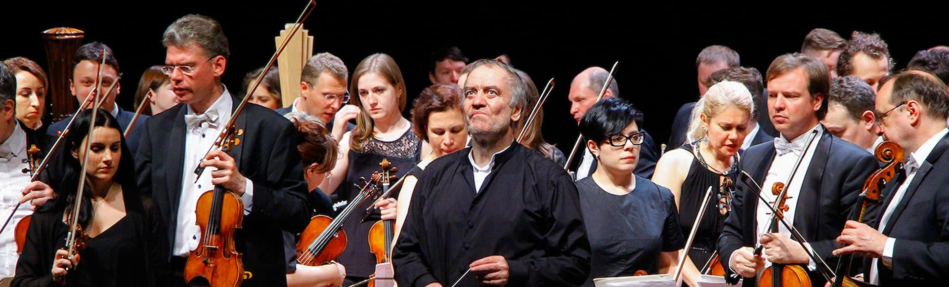Симфонический оркестр Мариинского театра, дирижёр - Валерий Гергиев