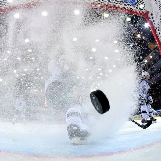 Эпическое противостояние на льду: Финал Кубка Мэра Москвы по хоккею!
