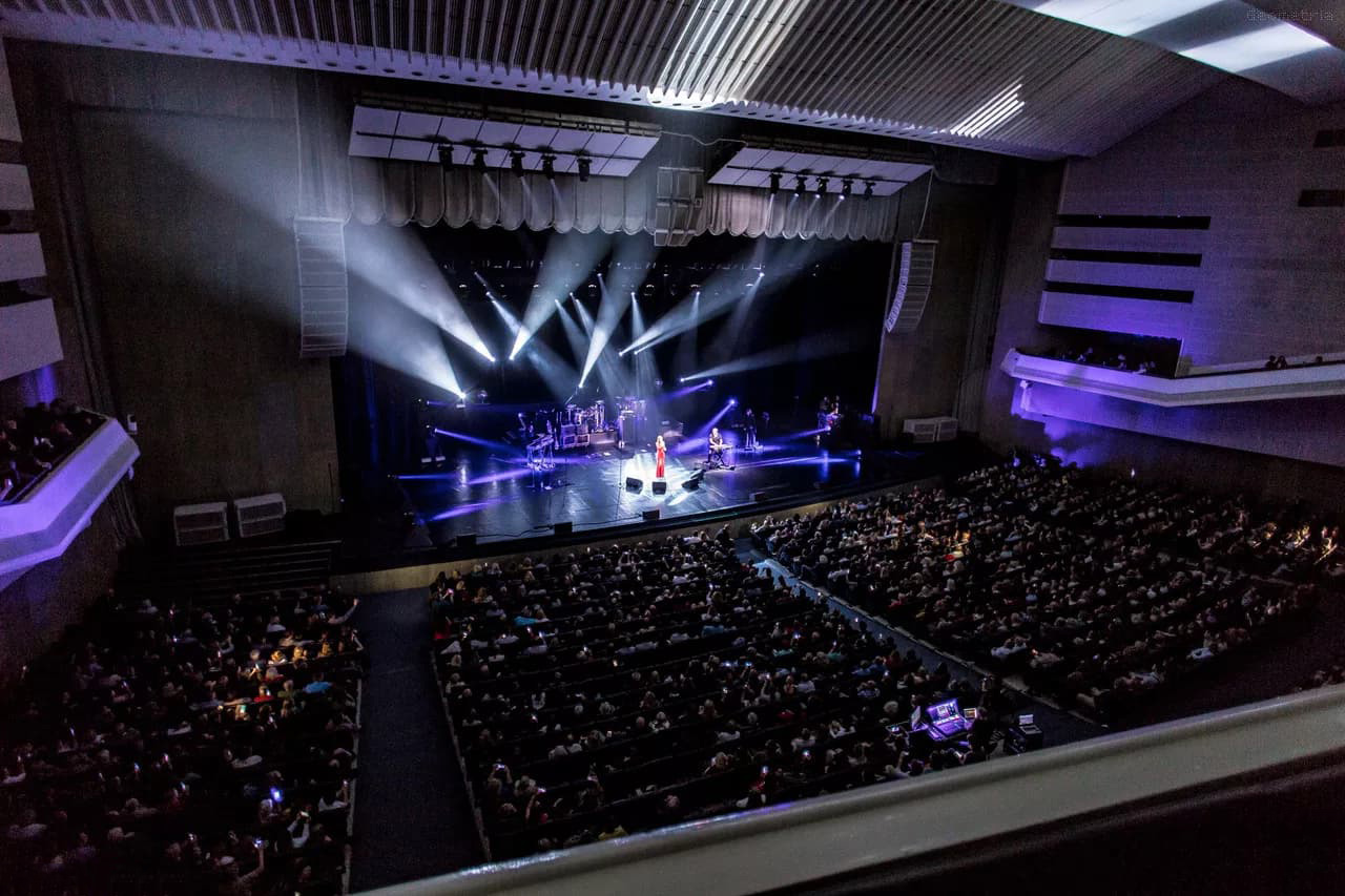 большой концертный зал октябрьский санкт петербург