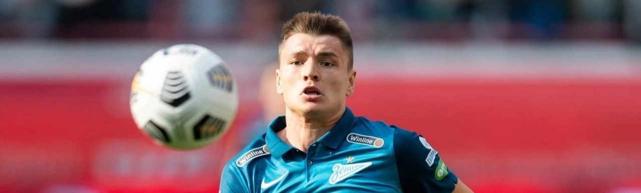 Андрей Мостовой рассказал, как мог уйти из «Зенита» в «Локомотив»