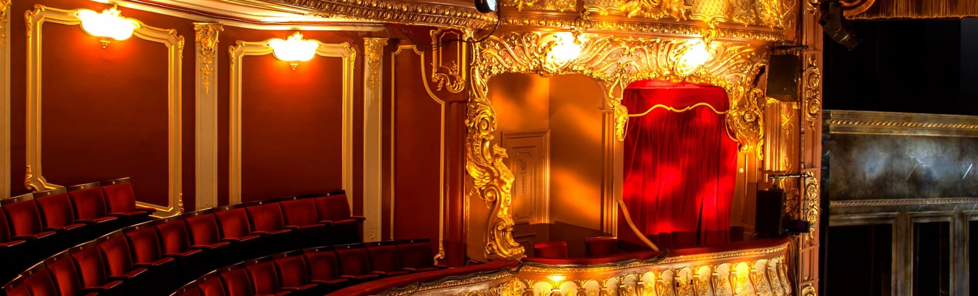 Theatre by QE2