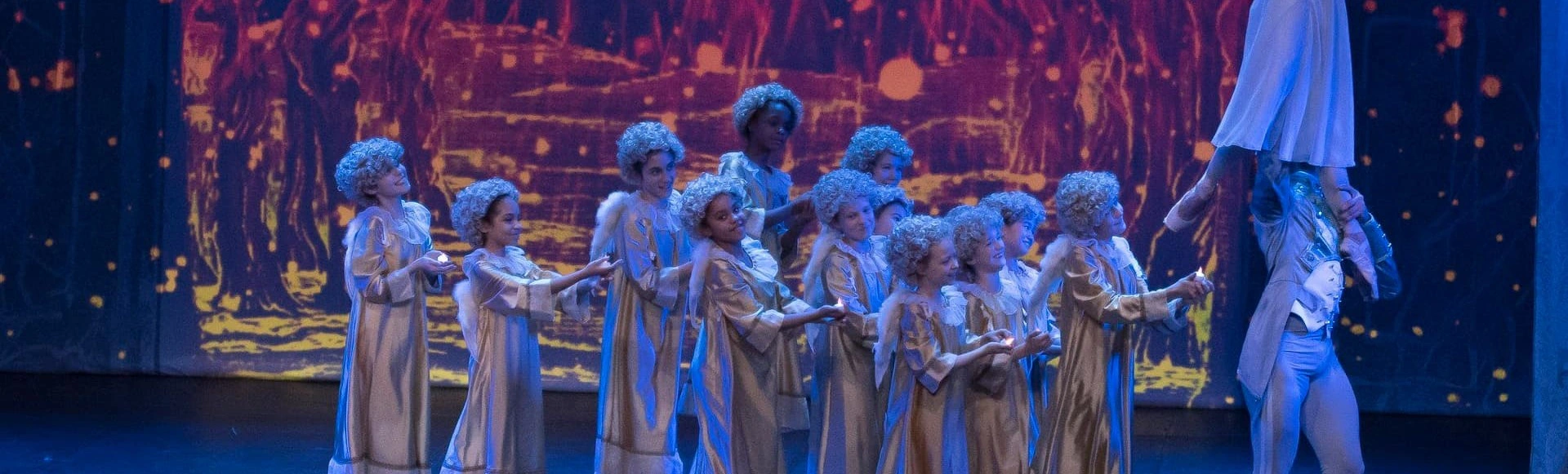 Эрмитажный театр приглашает на сказочный балет «Щелкунчик»
