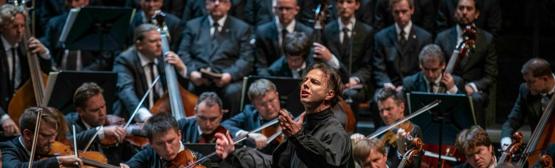 Билеты на концерт Теодора Курентзиса и musicAeterna. Вагнер: Увертюры Билеты на концерт Теодора Курентзиса и musicAeterna. Вагнер: Увертюры