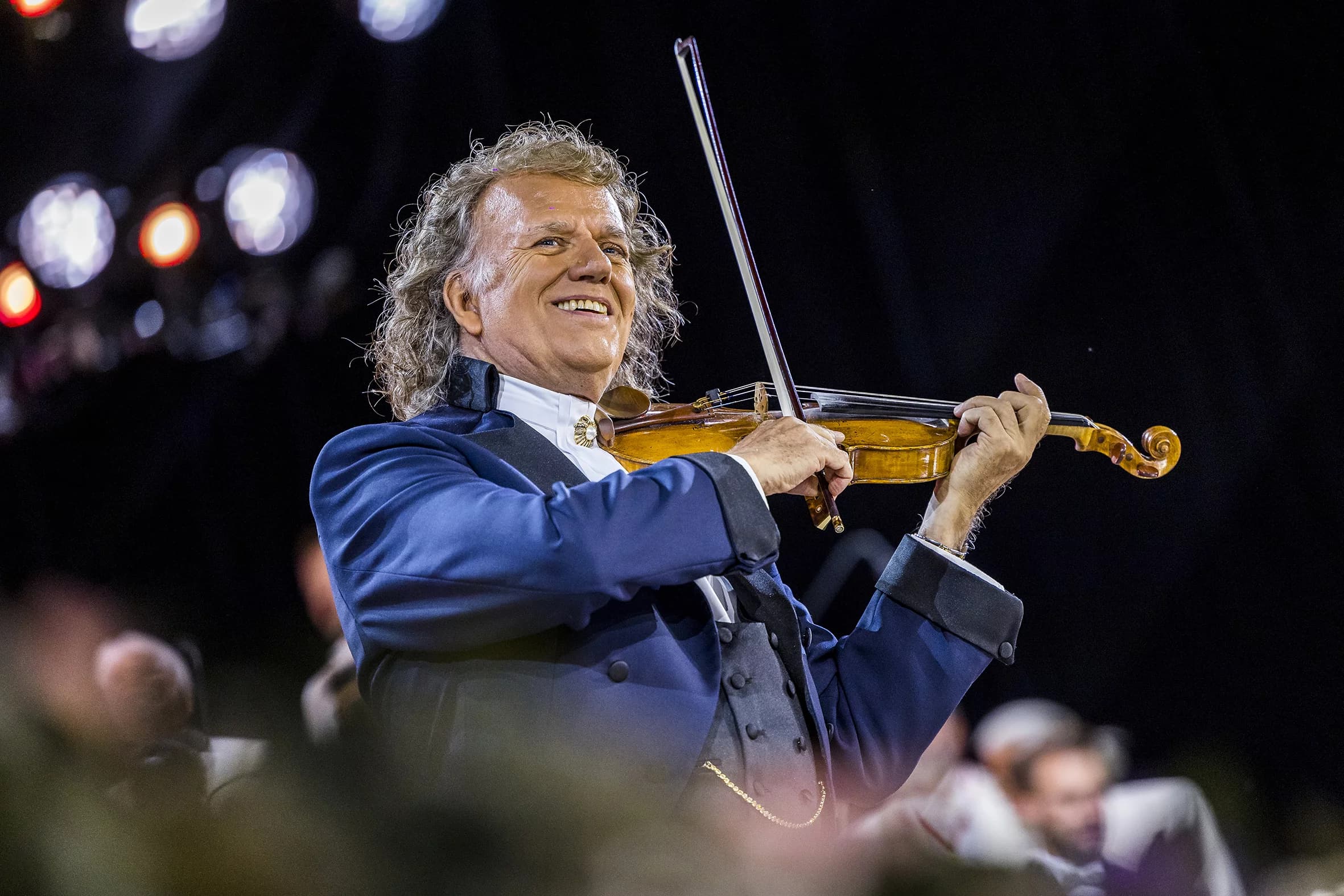 Incredible André Rieu concert in Belgrade: plunge into the world of music and magic!  tkt-rs.com