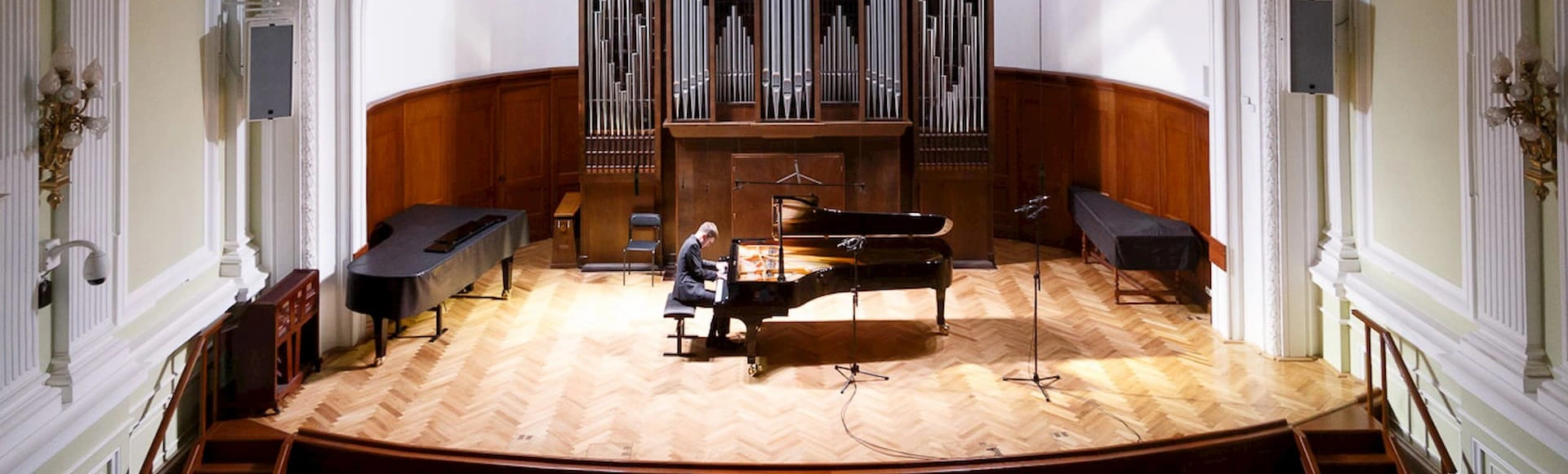 Станислав Иголинский (фортепиано)