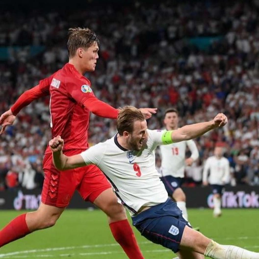 Выход сборной Англии в финал Евро-2020 после победы над Данией