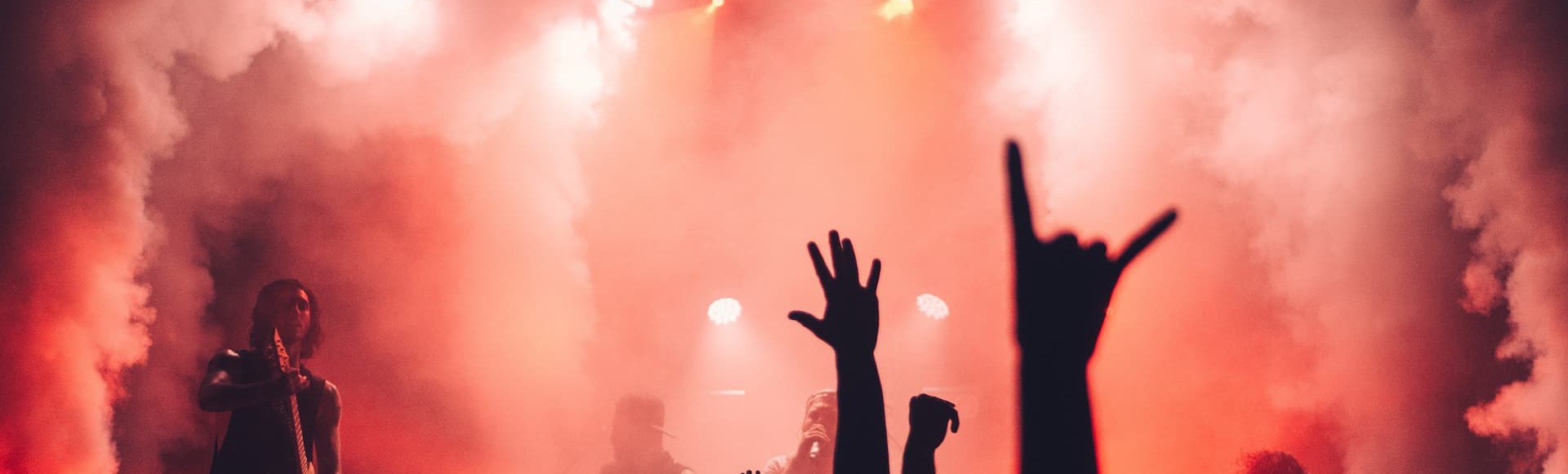 Билеты на концерт "Metallica. Bon Jovi. Guns N' Roses. Рок на струнных" Билеты на концерт "Metallica. Bon Jovi. Guns N' Roses. Рок на струнных"