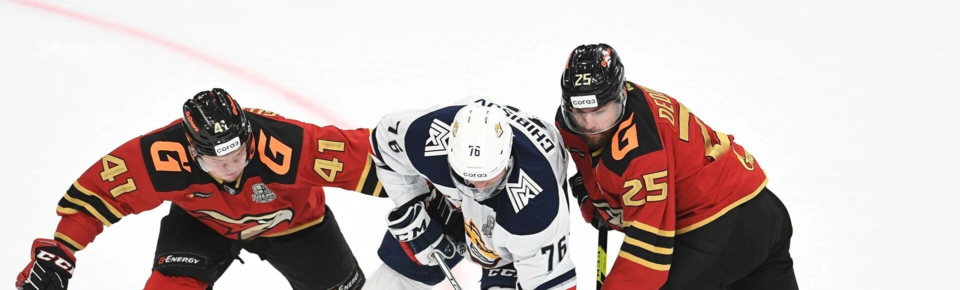 «Металлург» разгромил «Авангард» в четвертом матче серии второго раунда плей-офф КХЛ
