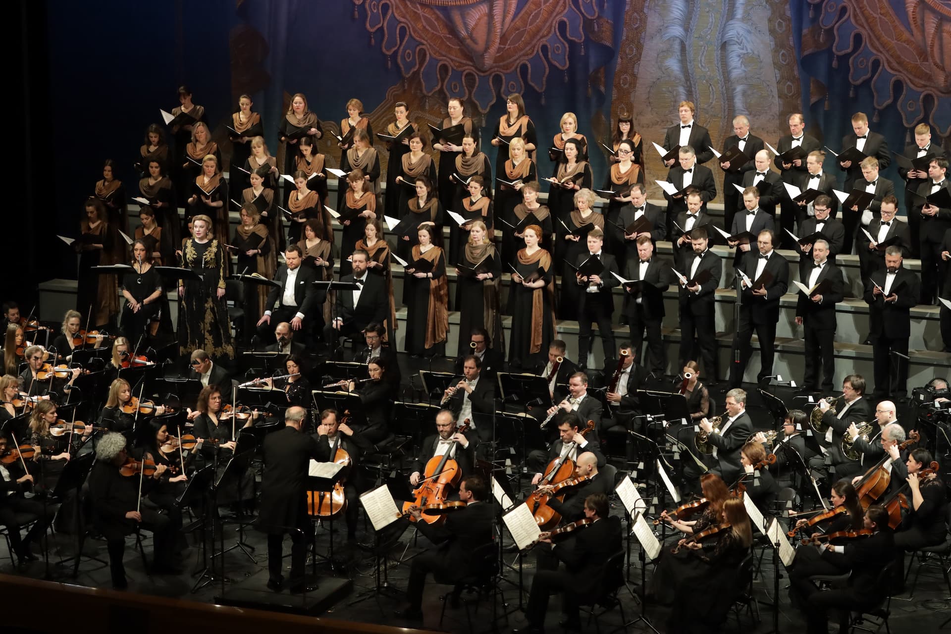 Хор и симфонический оркестр Мариинского театра