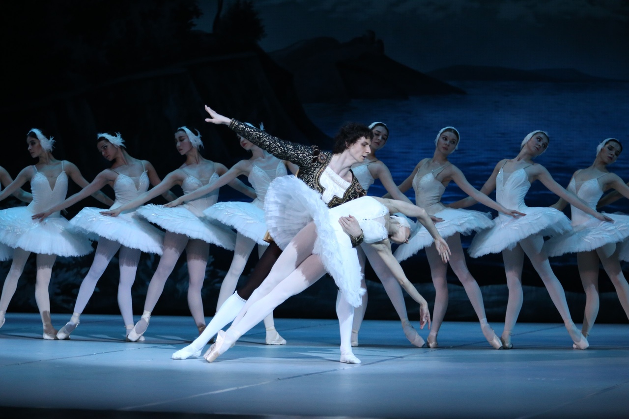 балет лебединое озеро