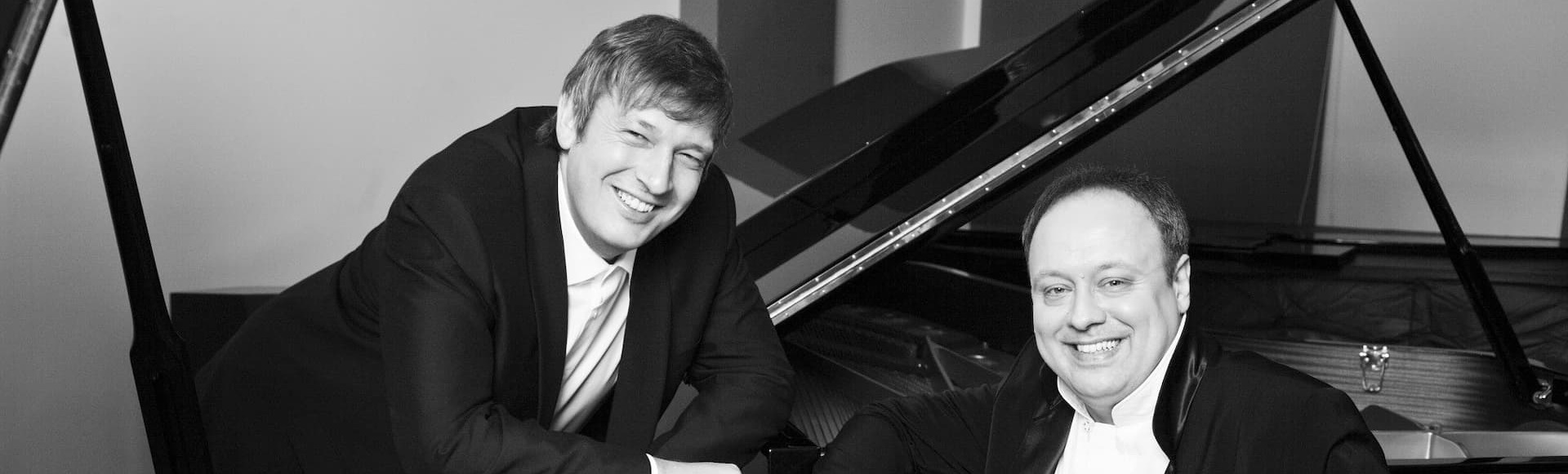 Билеты на фортепианный дуэт
Бориса Березовского и Александра Гиндина Билеты на фортепианный дуэт
Бориса Березовского и Александра Гиндина