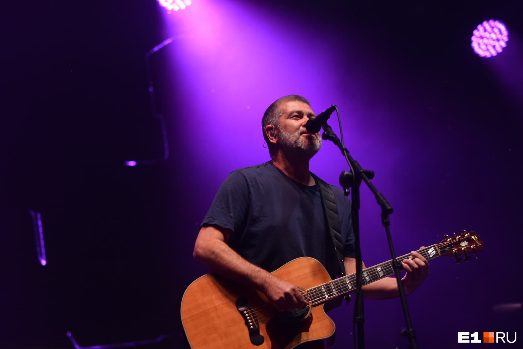 Сплин концерты 2024 слушать. Сплин концерт 1999 лужники. Сплин концерты 2024 слушать. Сплин концерты 2024 слушать. Сплин рок-группа.