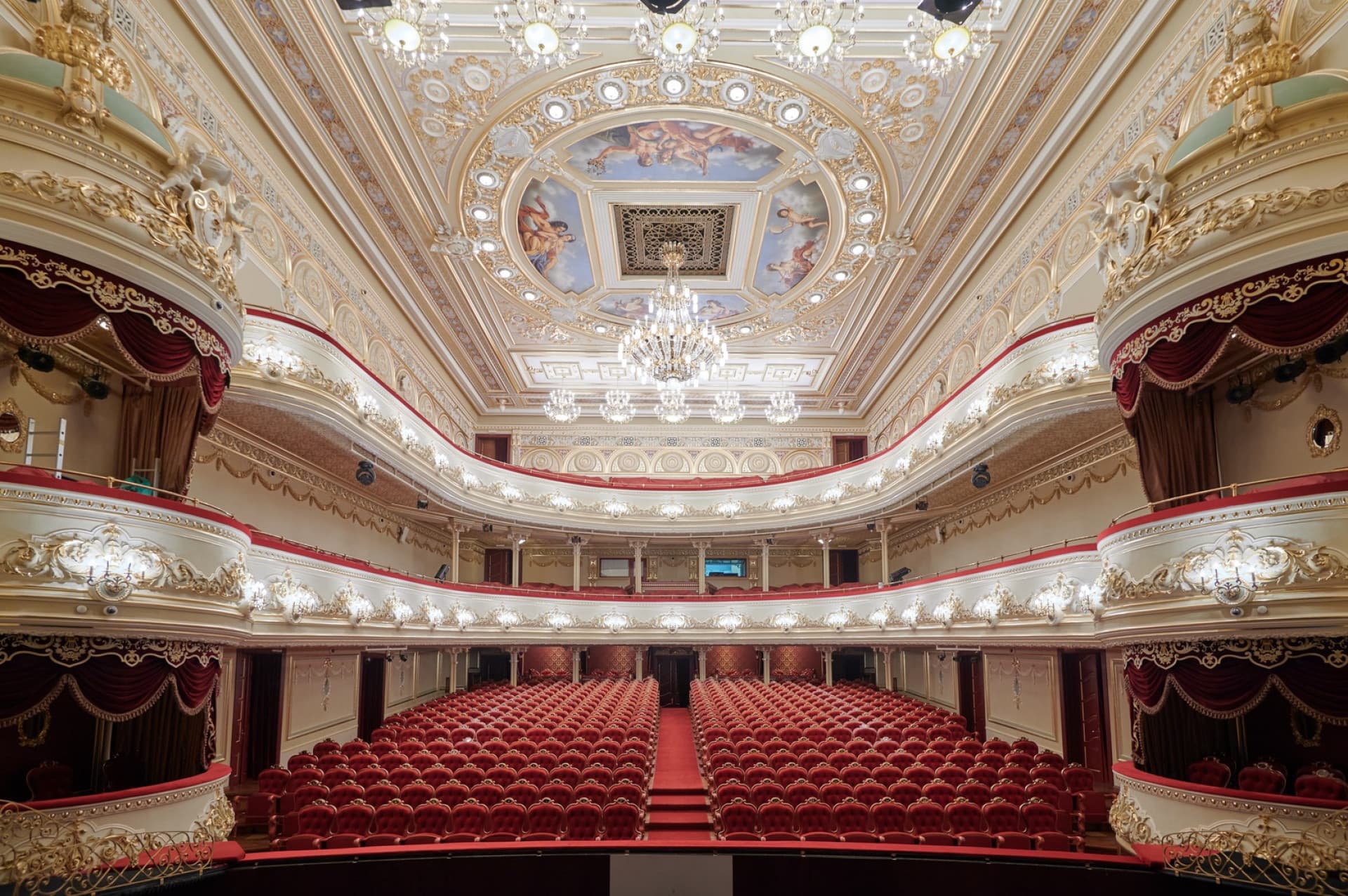 театр оперетты фото схема зала с местами