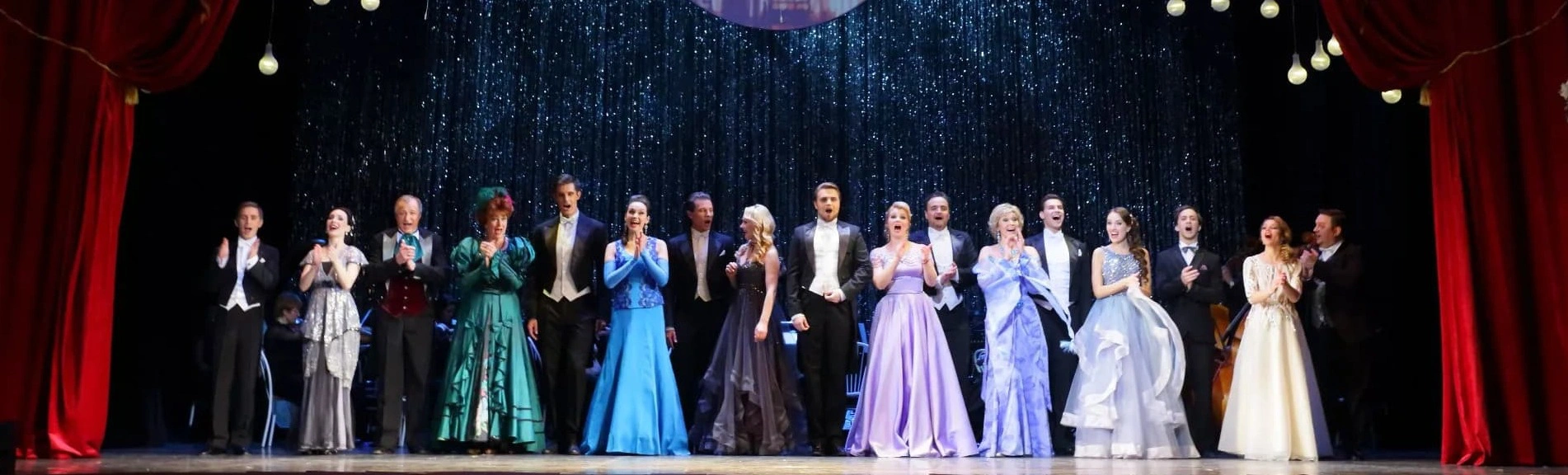 Звезды оперетты Санкт-Петербурга в осеннем концерте