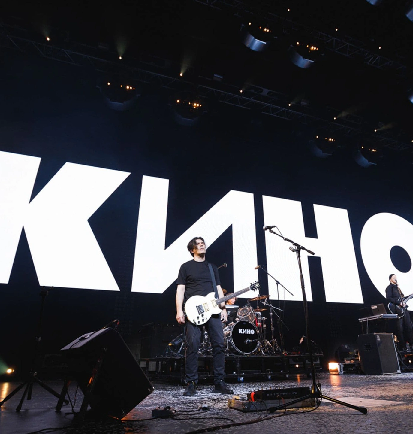 15 апреля в городе Южно-Сахалинск в Дворце спорта «Кристалл» состоялся  концерт легендарной рок-группы «Кино». | gruppa-kino.com