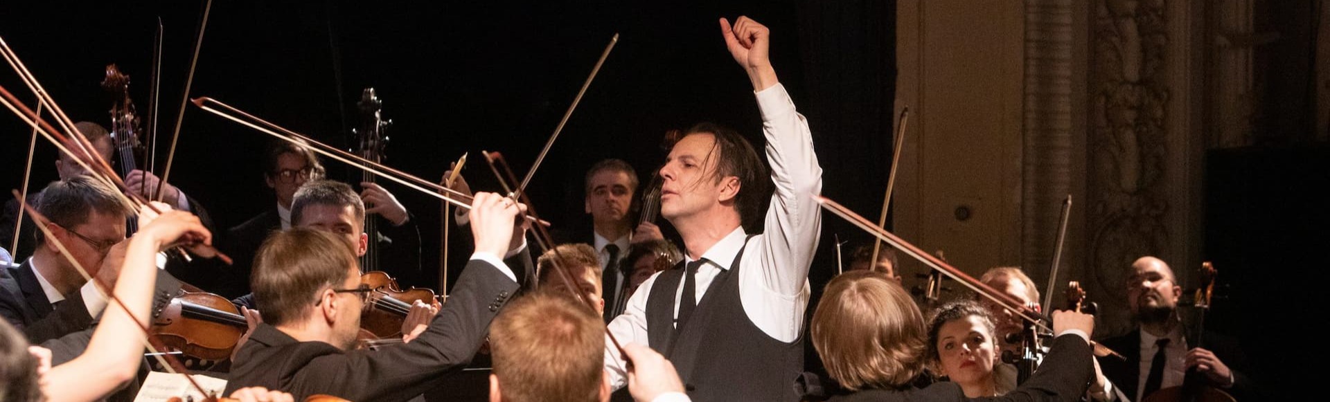 Билеты на концерт Оркестра musicAeterna и Теодора Курентзиса. Шедевры Чайковского Билеты на концерт Оркестра musicAeterna и Теодора Курентзиса. Шедевры Чайковского