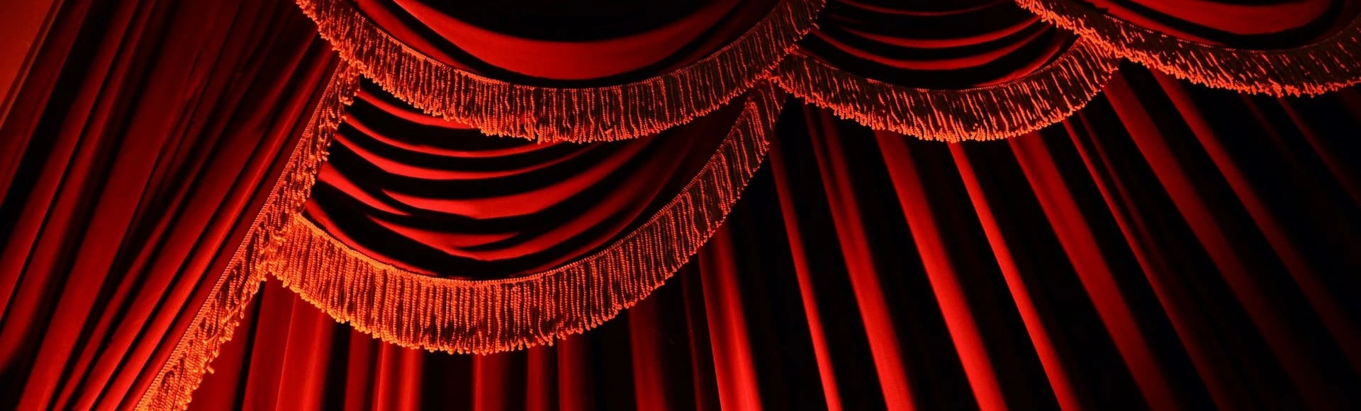 Не упустите возможность посетить показ спектакля «Когда ангелы шутят» в Театриуме на Серпуховке