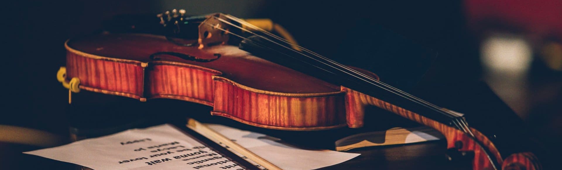 Билеты на вечер скрипичной музыки. Илья Козлов (скрипка ) и Олег Вайнштейн (фортепиано )
Билеты на вечер скрипичной музыки. Илья Козлов (скрипка ) и Олег Вайнштейн (фортепиано )