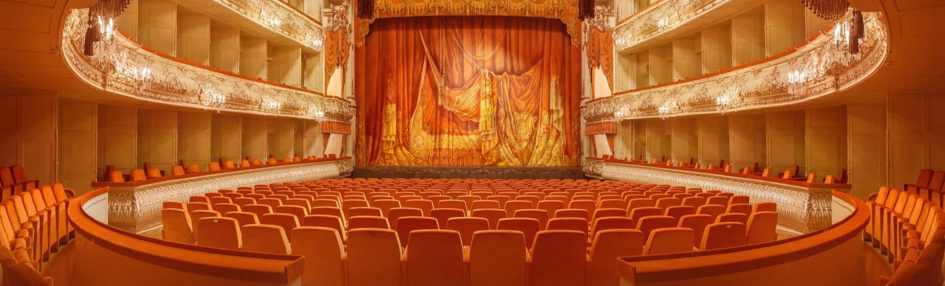 В Михайловском театре стартовала продажа билетов на балет и оперу в апреле
