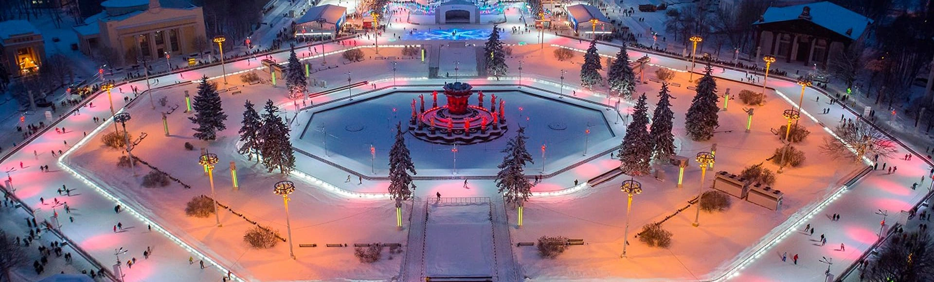На ВДНХ открылся самый большой каток в Москве
