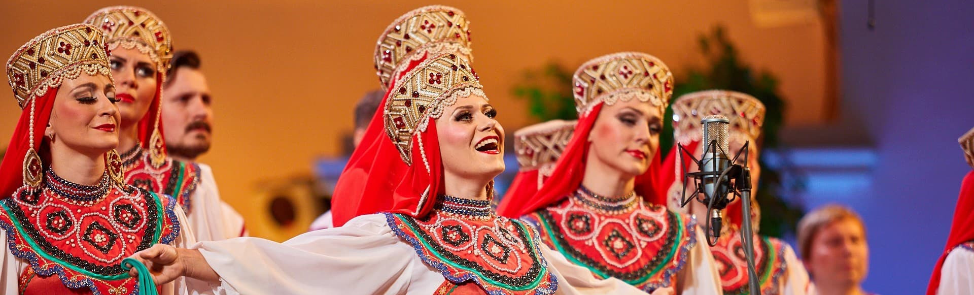 Русский народный хор имени М.Е. Пятницкого. Юбилейный концерт Русский народный хор имени М.Е. Пятницкого. Юбилейный концерт